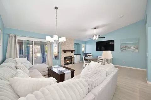 Living - 809 Griffith Way, Wheatland, CA 95692 photo 3 of 3