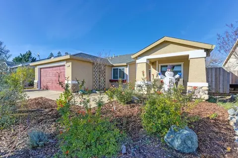 Exterior - 809 Griffith Way, Wheatland, CA 95692 photo 10 of 11