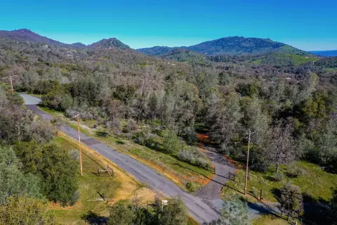 5809 Jaquima Dr, Angels Camp, CA 95222 photo 1