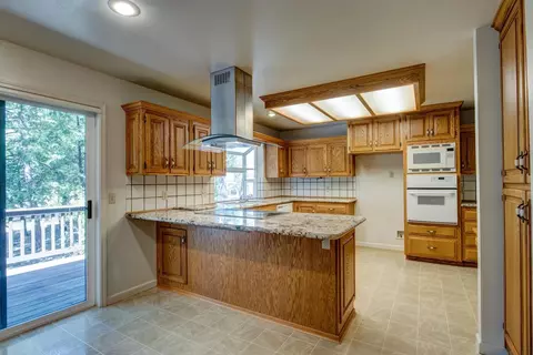 18500 Pine Tree Way, Mountain Ranch, CA 95246 photo 2