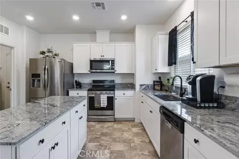 3587 White Sands Dr, Madera, CA 93637 photo 8