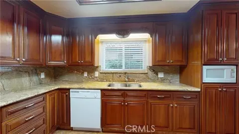 2524 Meadowrest Way, Madera, CA 93637 photo 12
