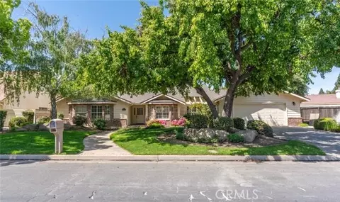 816 N Schnoor Ave, Madera, CA 93637 photo 1