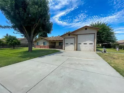252 N Westberry Blvd, Madera, CA 93637 photo 2