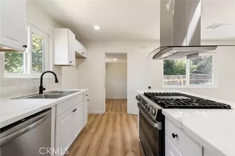 513 N Pine St, Madera, CA 93637 photo 12