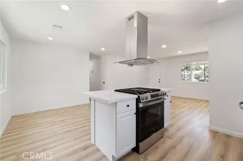 513 N Pine St, Madera, CA 93637 photo 13