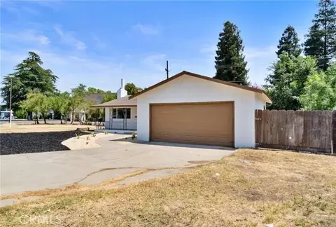 513 N Pine St, Madera, CA 93637 photo 3