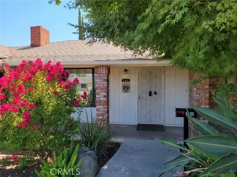 305 Hilton St, Madera, CA 93637 photo 2