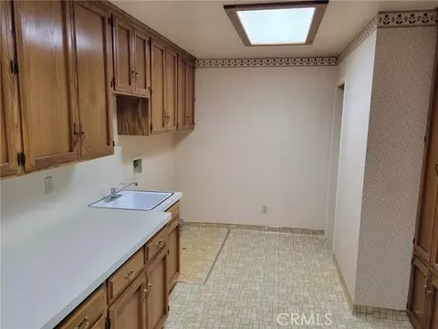 305 Hilton St, Madera, CA 93637 photo 9