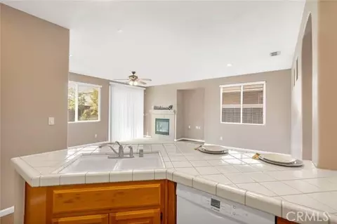 1056 Parkwood Ave, Madera, CA 93637 photo 13