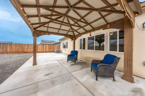 742 Strada St, Lemoore, CA 93245 photo 26