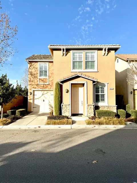 3615 Etchings Way, Clovis, CA 93619 photo 2