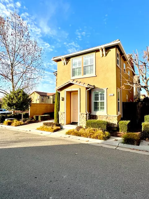3615 Etchings Way, Clovis, CA 93619 photo 3