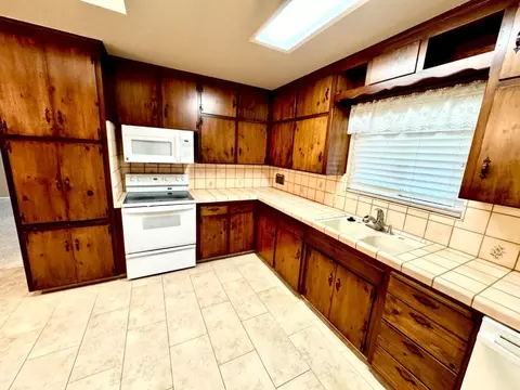 4482 E Ashcroft Ave, Fresno, CA 93726 photo 6