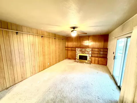 4482 E Ashcroft Ave, Fresno, CA 93726 photo 12