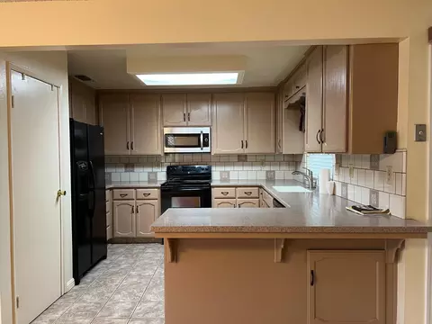 2828 Monocott Dr, Madera, CA 93637 photo 8