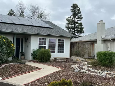 2828 Monocott Dr, Madera, CA 93637 photo 2