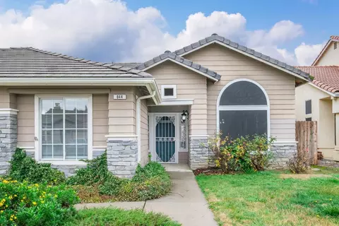 844 Mckelvy Ave, Clovis, CA 93611 photo 2
