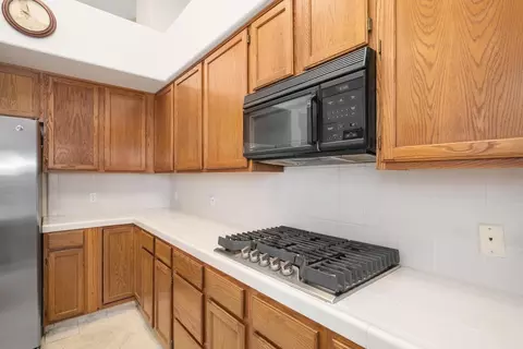 844 Mckelvy Ave, Clovis, CA 93611 photo 9