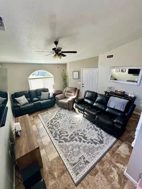 505 Chestnut Ave, Madera, CA 93637 photo 6