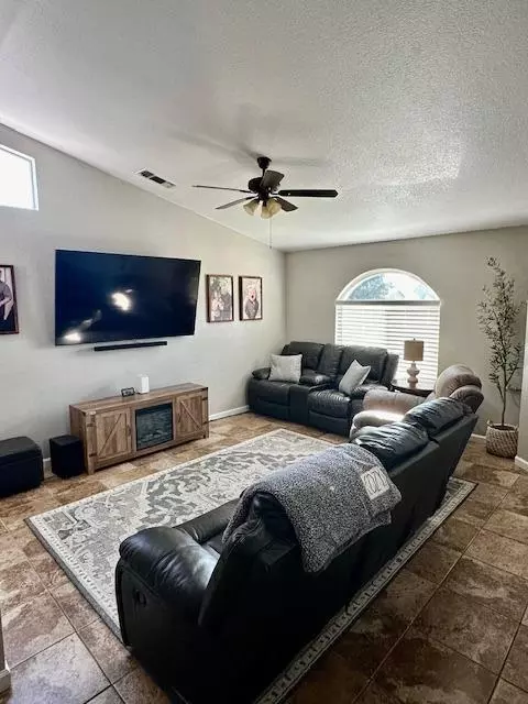 505 Chestnut Ave, Madera, CA 93637 photo 7