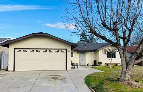 434 Faller Ave, Sanger, CA 93657 photo 2