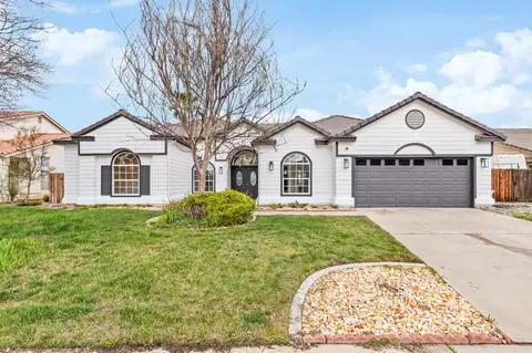 890 E Willow, Hanford, CA 93230 photo 1
