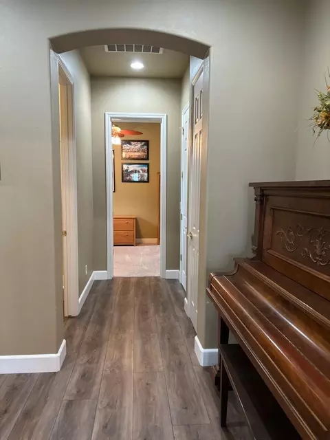 352 Omaha Ave, Clovis, CA 93619 photo 47