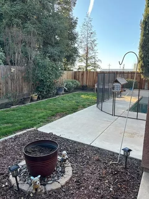 352 Omaha Ave, Clovis, CA 93619 photo 14