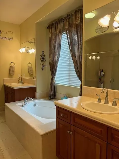 352 Omaha Ave, Clovis, CA 93619 photo 60
