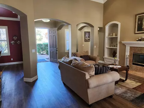352 Omaha Ave, Clovis, CA 93619 photo 20