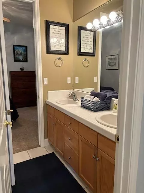 352 Omaha Ave, Clovis, CA 93619 photo 40