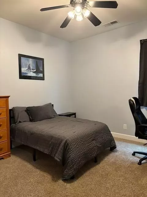 352 Omaha Ave, Clovis, CA 93619 photo 39