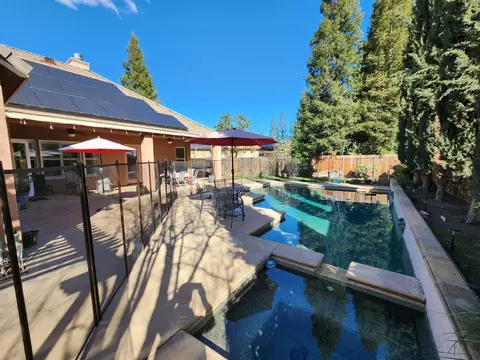 352 Omaha Ave, Clovis, CA 93619 photo 9