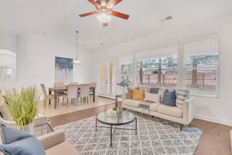 1747 N Hughes Ave, Clovis, CA 93619 photo 12