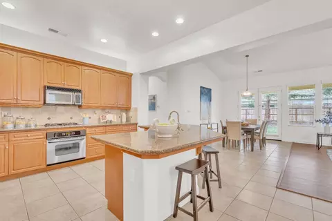1747 N Hughes Ave, Clovis, CA 93619 photo 15