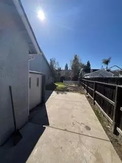 204 W Powers Ave, Clovis, CA 93619 photo 21