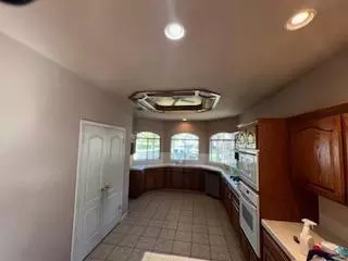 204 W Powers Ave, Clovis, CA 93619 photo 6