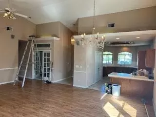 204 W Powers Ave, Clovis, CA 93619 photo 8