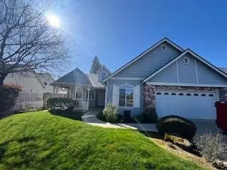 204 W Powers Ave, Clovis, CA 93619 photo 2