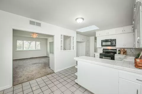 706 Trout Lake Dr, Sanger, CA 93657 photo 36