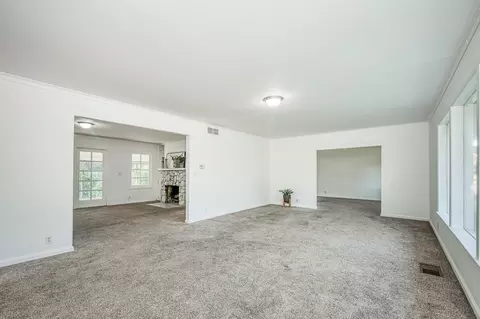 706 Trout Lake Dr, Sanger, CA 93657 photo 11