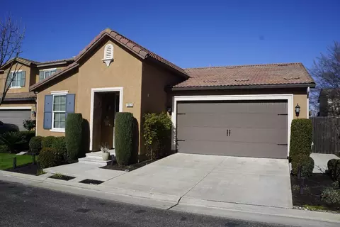 3987 Chessa Ln, Clovis, CA 93619 photo 2