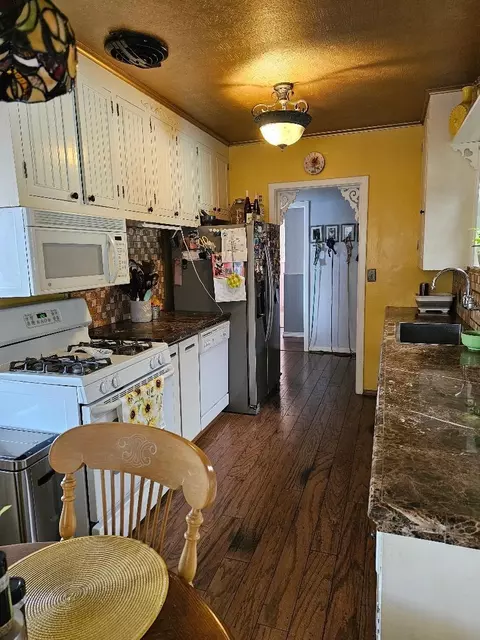 1817 W 4th St, Madera, CA 93637 photo 20