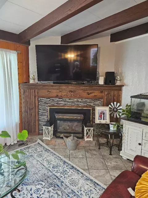 1817 W 4th St, Madera, CA 93637 photo 16