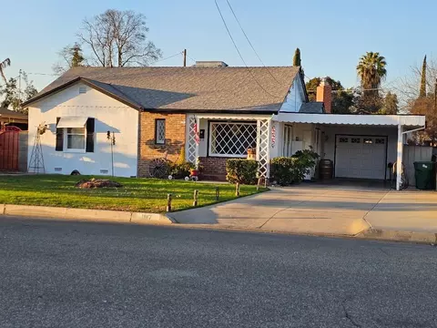 1817 W 4th St, Madera, CA 93637 photo 6