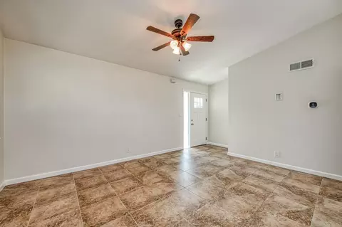 105 Dennis Dr, Clovis, CA 93612 photo 5