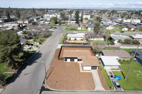 105 Dennis Dr, Clovis, CA 93612 photo 32