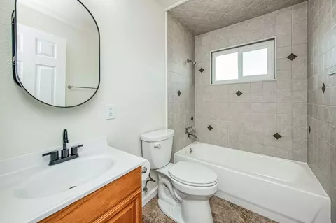 105 Dennis Dr, Clovis, CA 93612 photo 12