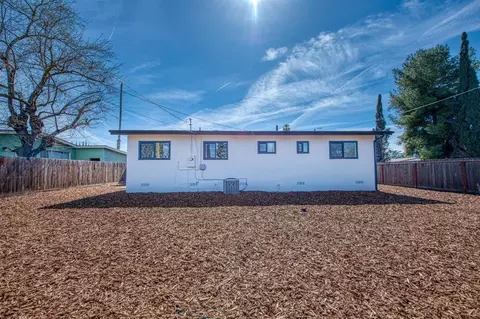 105 Dennis Dr, Clovis, CA 93612 photo 22